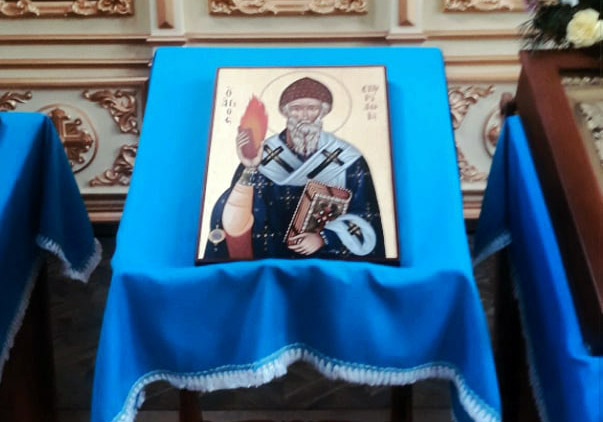 Свято-Никольскому храму подарили икону